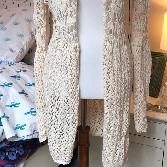 Sweater cover up - Picture 3 of 4